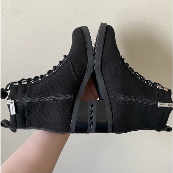 MICHAEL Michael Kors women’s black textured canvas lace up combat boots (READ) - Picture 8 of 12